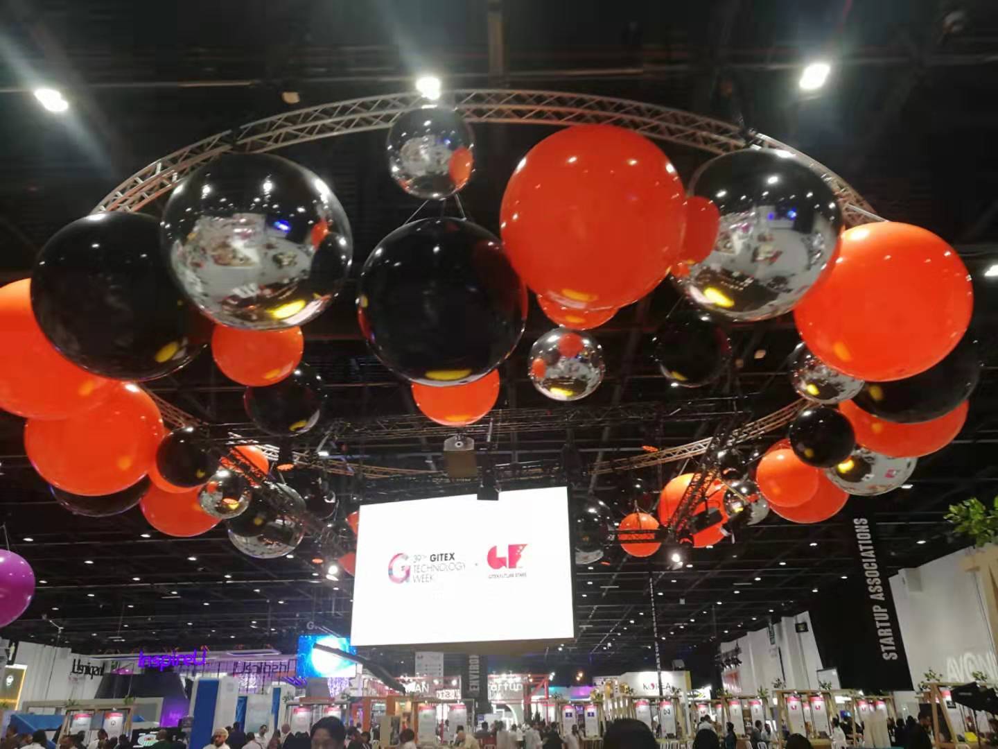OPTICO zvýraznila datová centra Řešení MTP / MPO na Gitex 2019